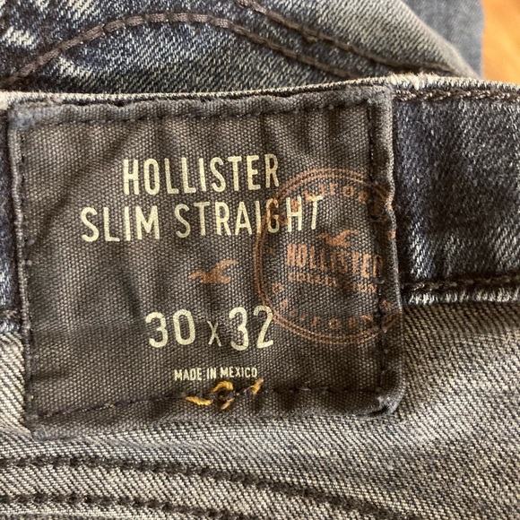 Hollister distressed jeans - Picture 14 of 14
